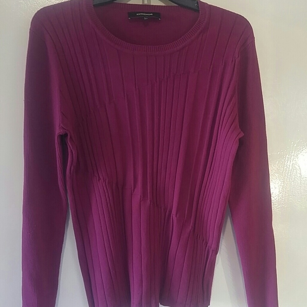 Jones Wear sweater